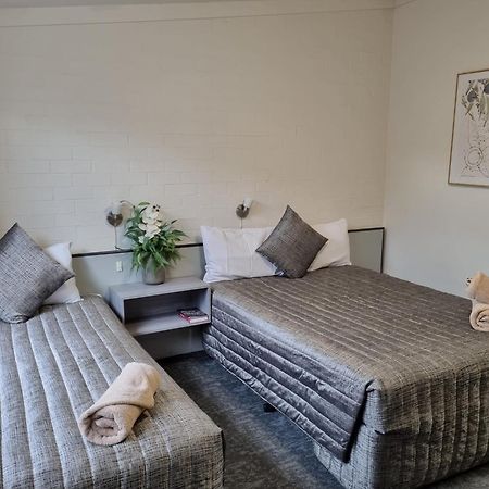 Y Motels Yarraman Dış mekan fotoğraf