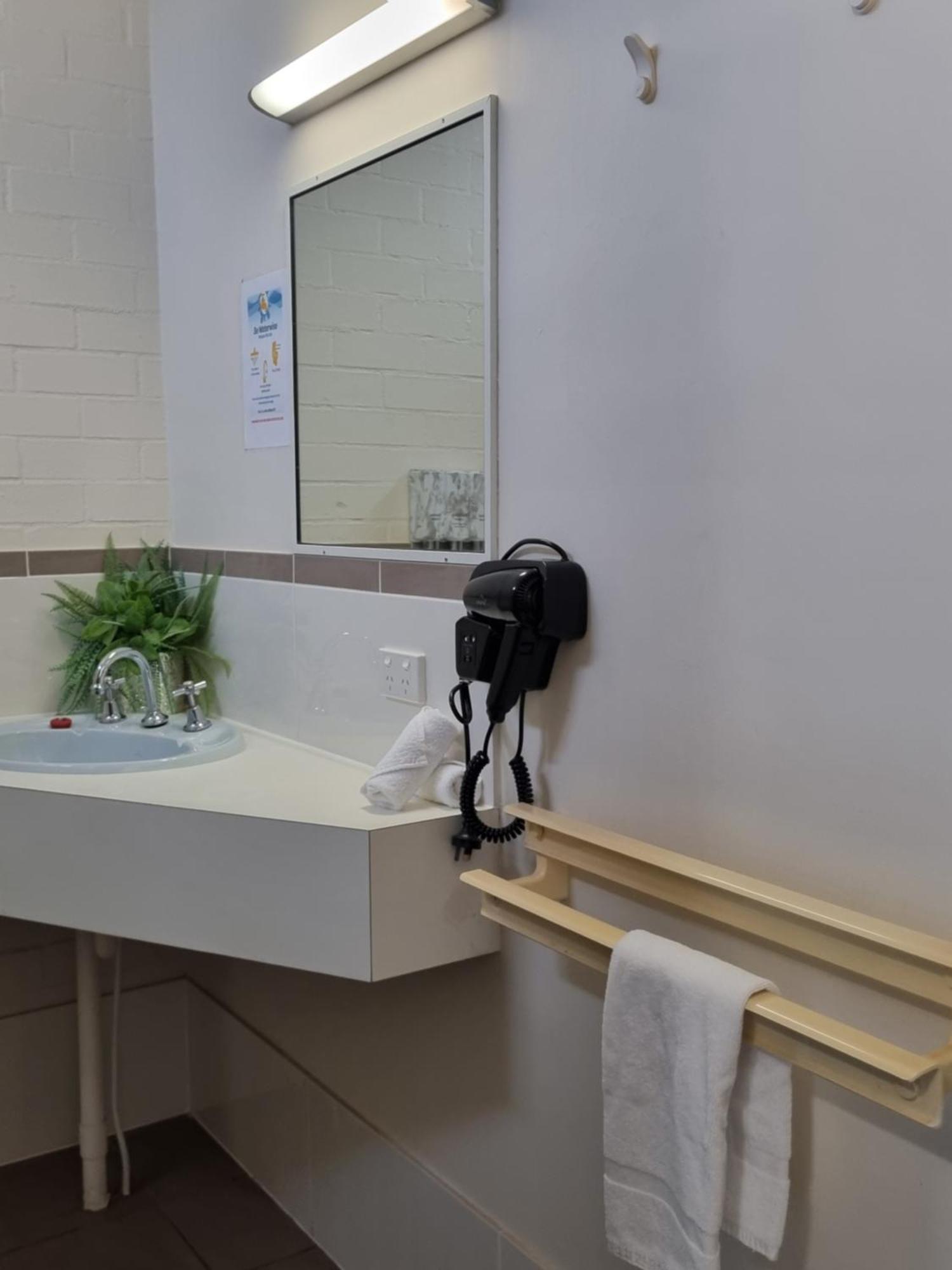 Y Motels Yarraman Dış mekan fotoğraf