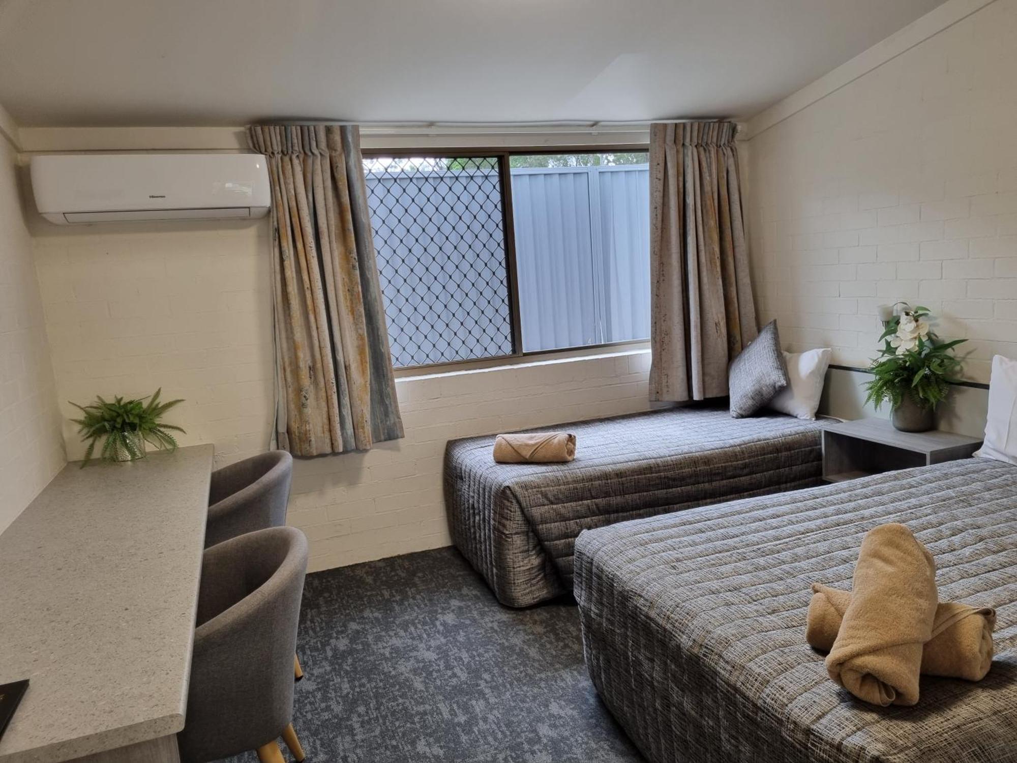 Y Motels Yarraman Dış mekan fotoğraf